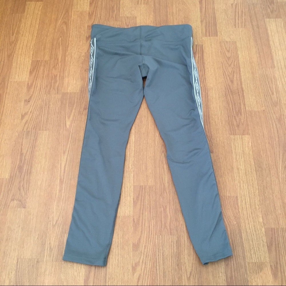 Umbro Logo Taped Mid-Rise Leggings Pants Stretchy - Picture 3 of 4